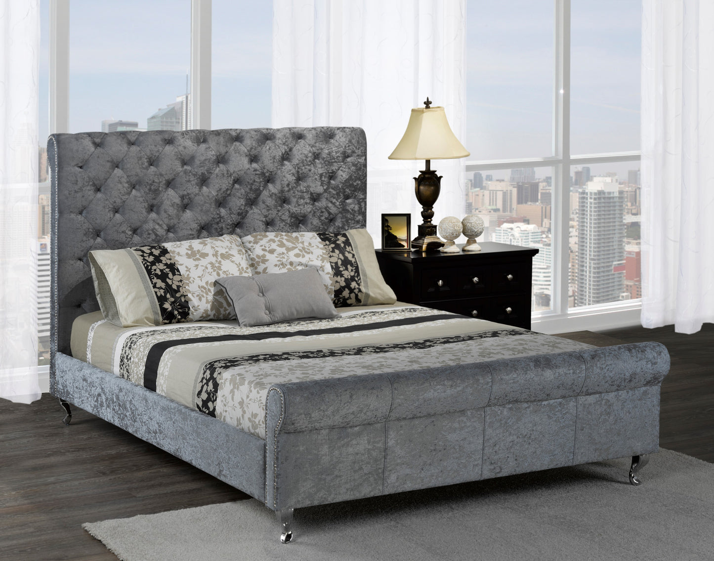 SILVER MODERN FABRIC UPHOLSTERED SLEIGH BED WITH TUFTED STYLE AND CHROME LEGS- 7316S